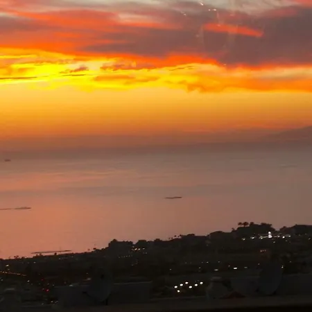 Sunset View And Pool In Paradise * 아데제